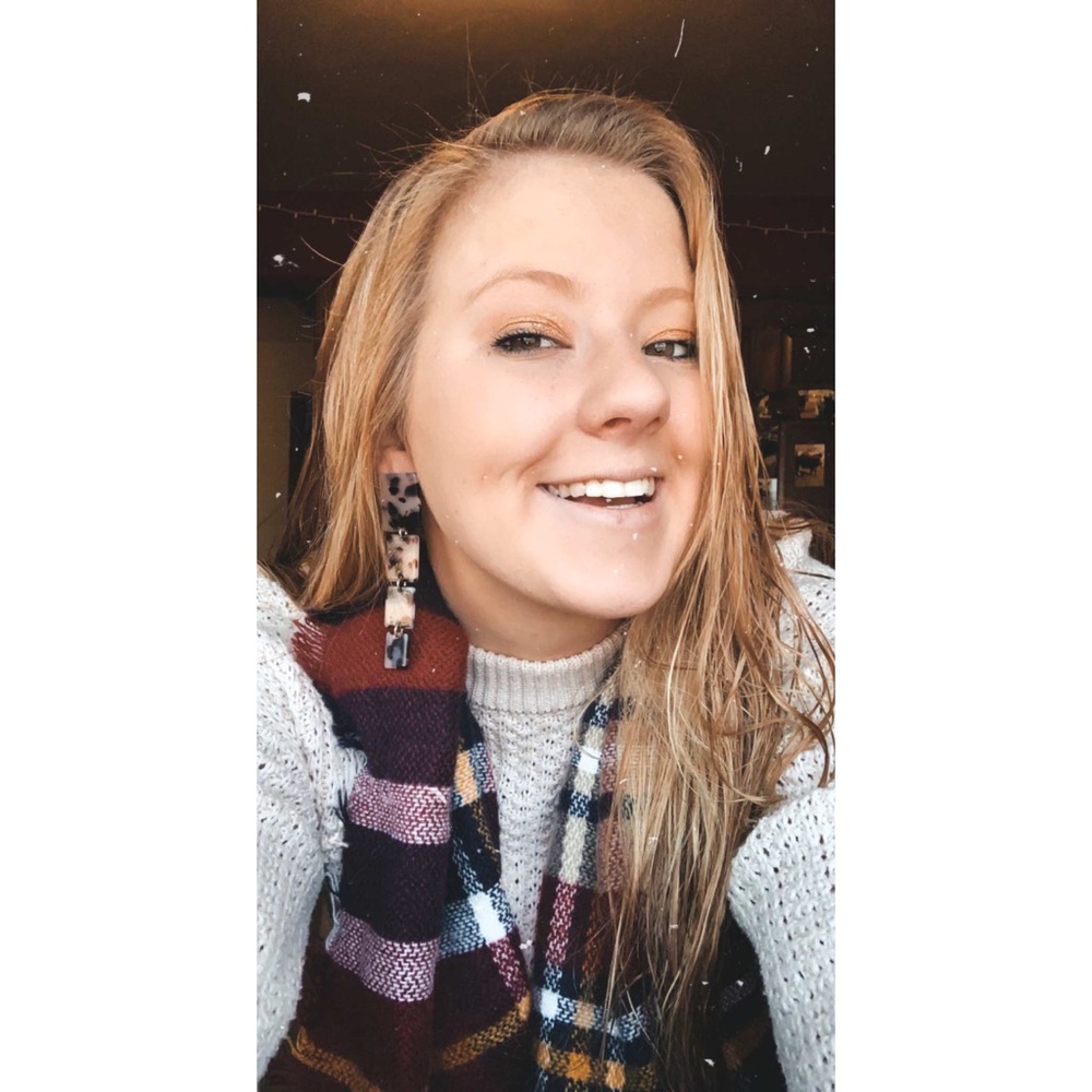 Meet your Posher, Marie